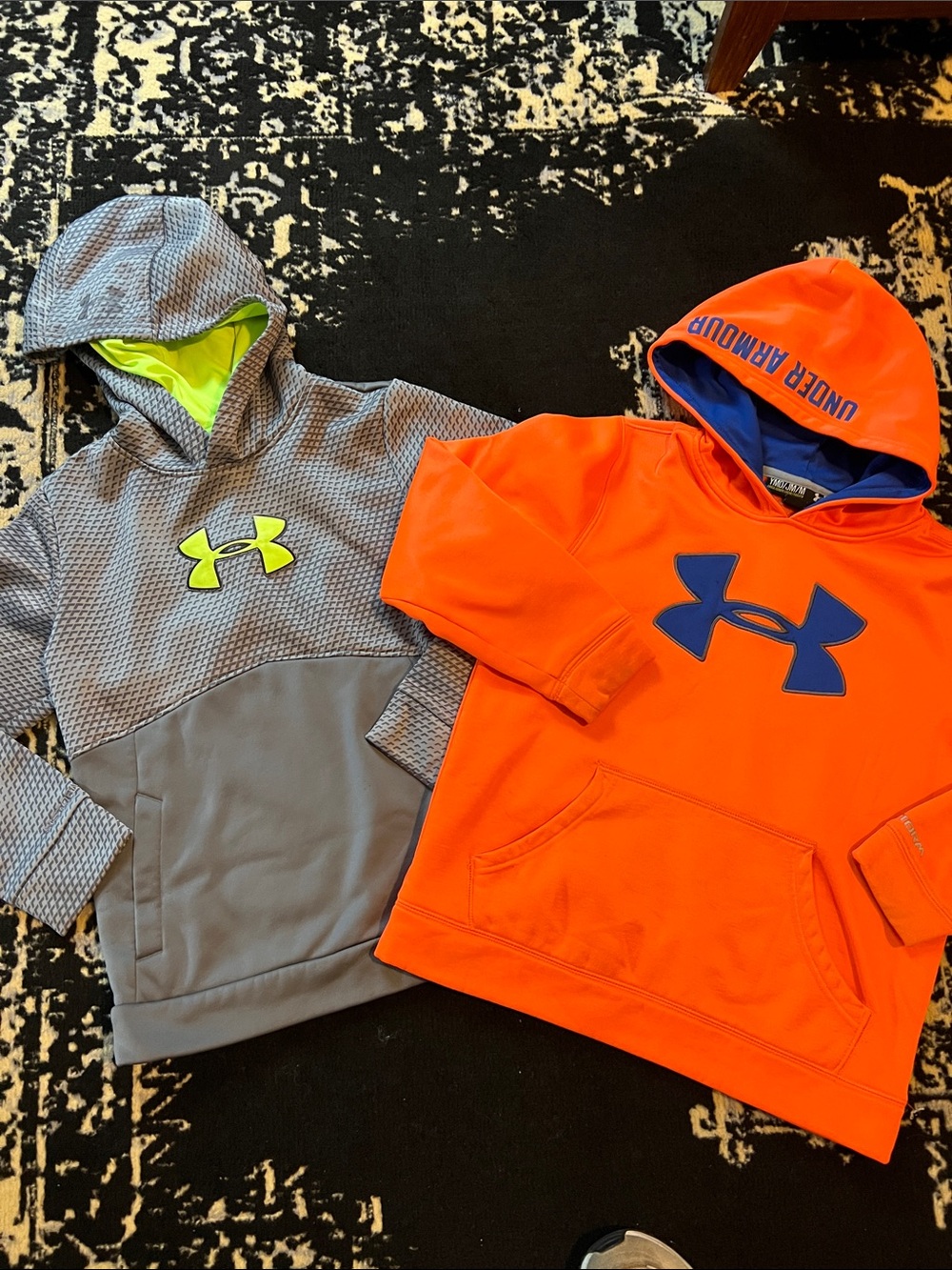 Youth Under Armour hoodie bundle size YM 10/12